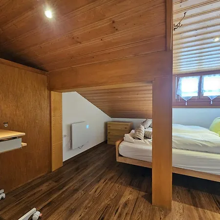 Sonnhuesli Dachwohnung דירה