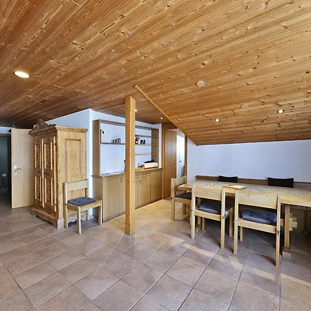 公寓 Sonnhuesli Dachwohnung 萨斯费