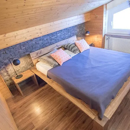 公寓 Sonnhuesli Dachwohnung 萨斯费