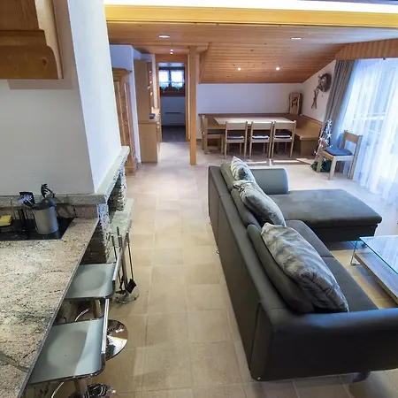 Sonnhuesli Dachwohnung 公寓 萨斯费